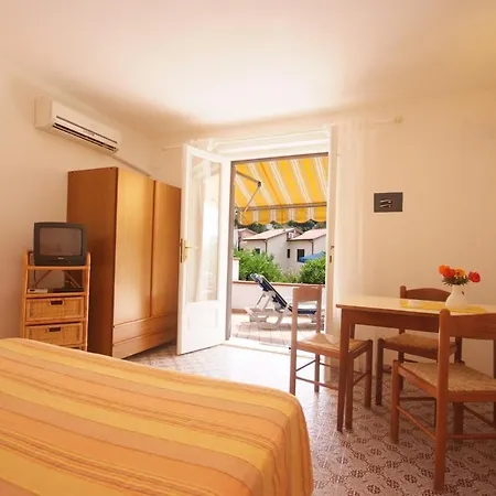 Aparthotel Morcone *