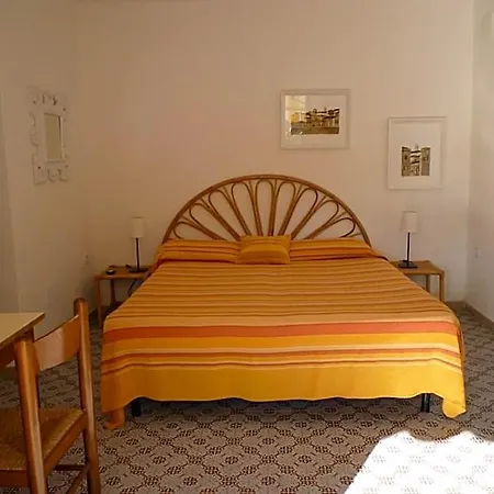 Morcone Hotel apartamentowy 3*